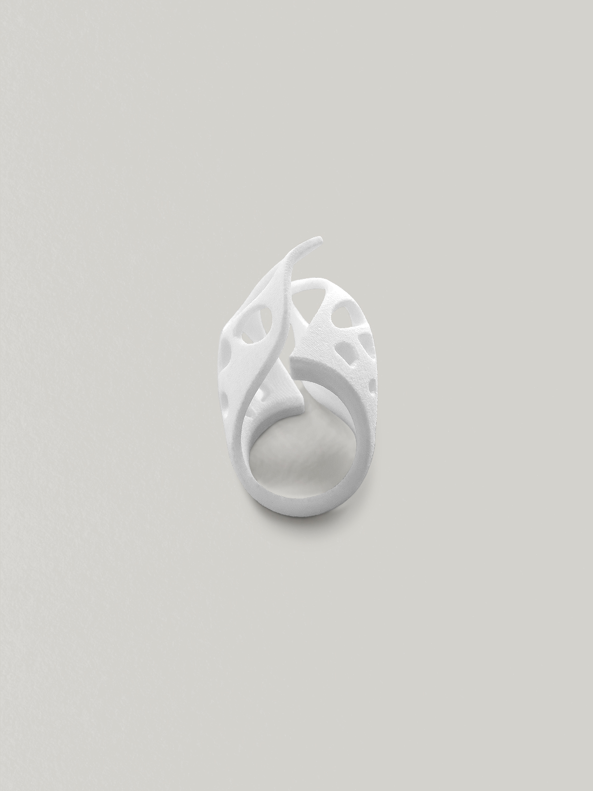 Biroi White Ring